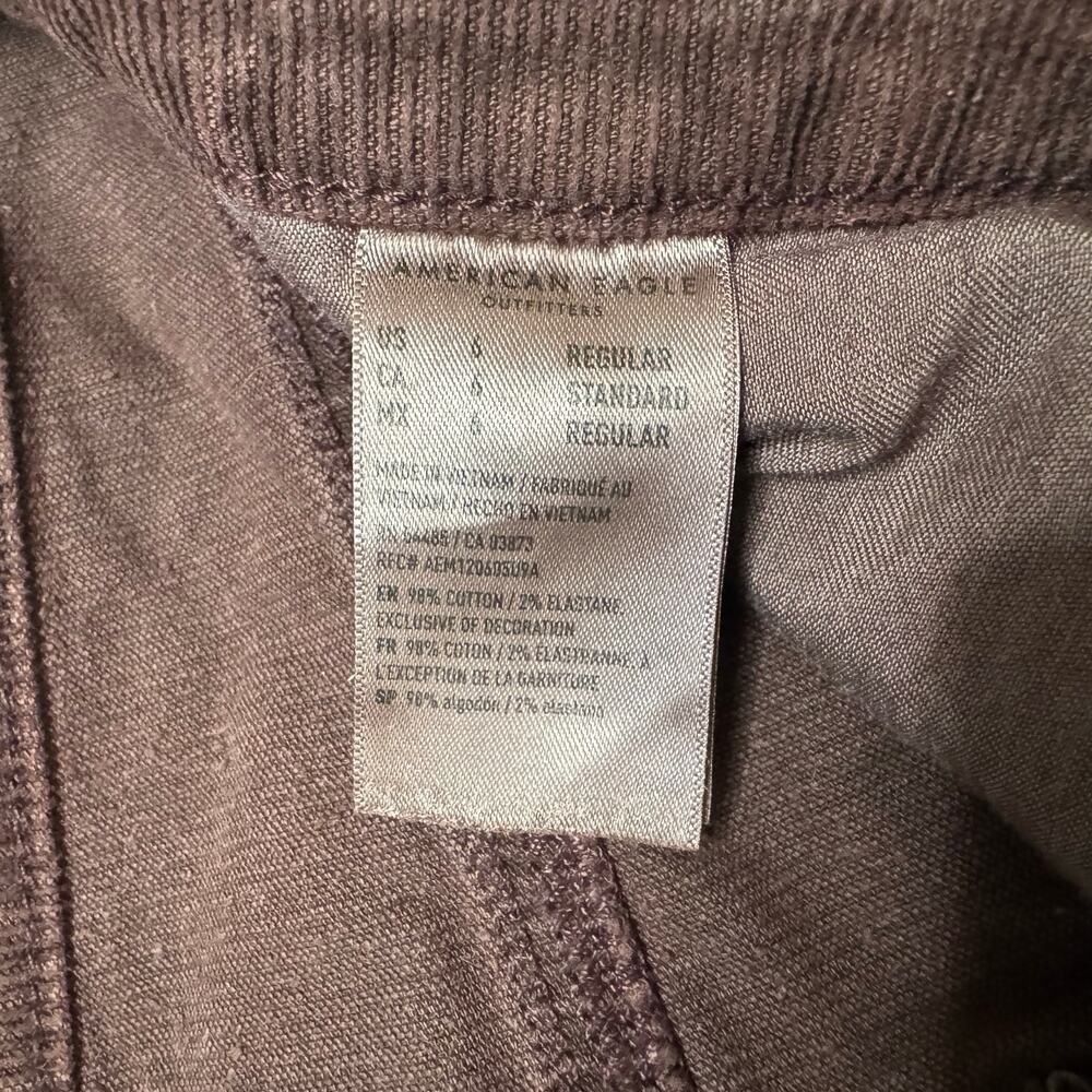 AMERICAN EAGLE 90s Straight Corduroy Pants in Dark Brown Size 6 Regular Womens - Picture 4 of 7